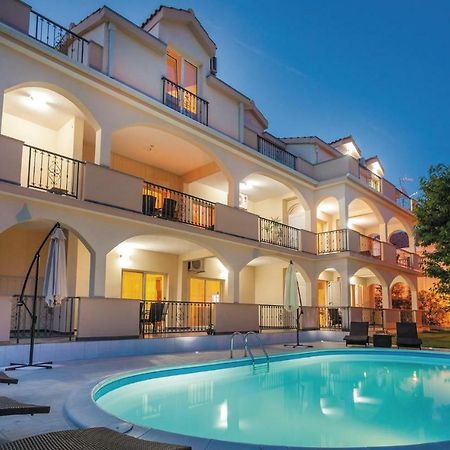 Amazing Apartment In Kastel Stafilic With Jacuzzi Kaštela エクステリア 写真