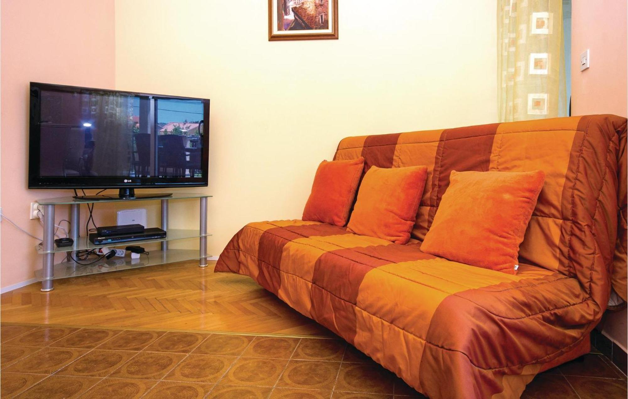 Amazing Apartment In Kastel Stafilic With Jacuzzi Kaštela エクステリア 写真